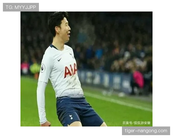 孙兴慜训练完直接去超市买打折菜？这自律也太狠了